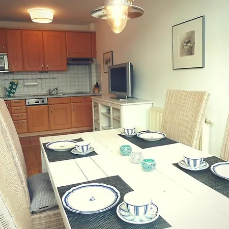 Loft - Mit Grossem Wintergarten, Nur 300m Vom Ostseestrand *